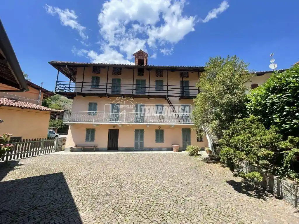Casa indipendente in vendita a Baldissero Canavese