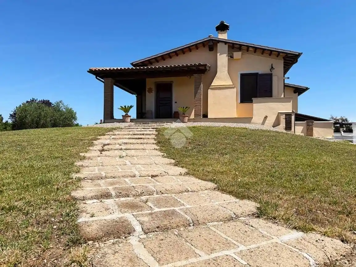 Villa in vendita a Montalto di Castro