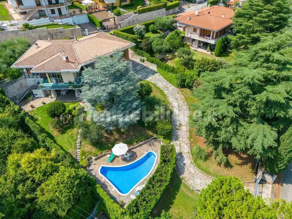 Villa in vendita a Grezzana