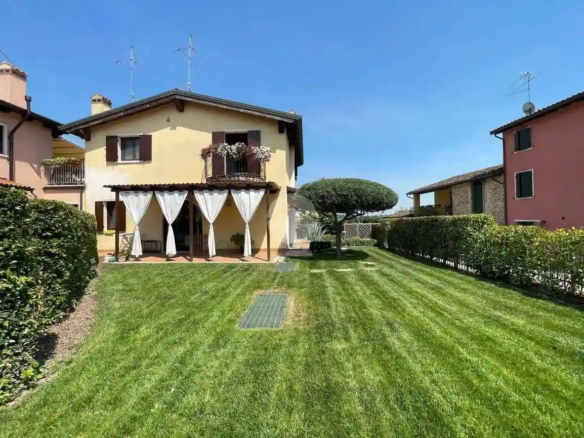 Villetta a schiera - foto 2