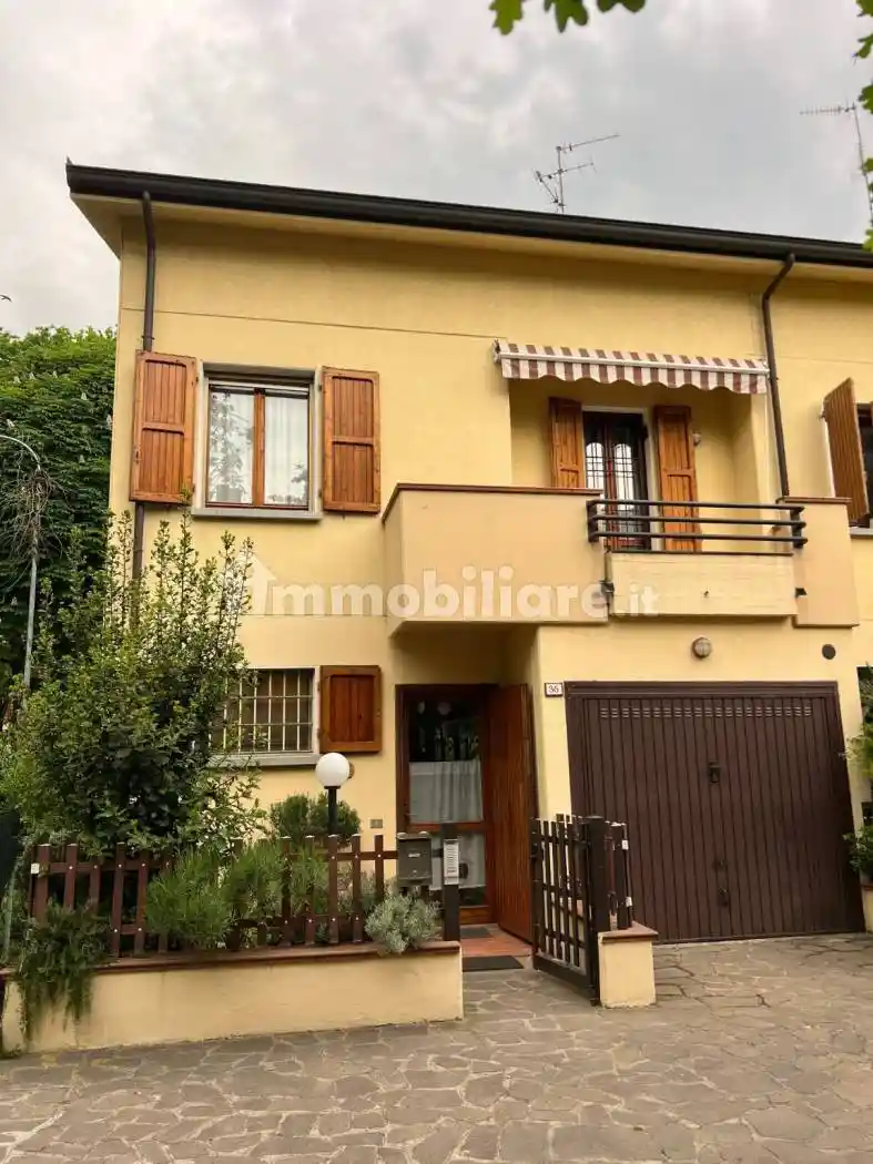 Villetta a schiera in vendita a Reggio Emilia