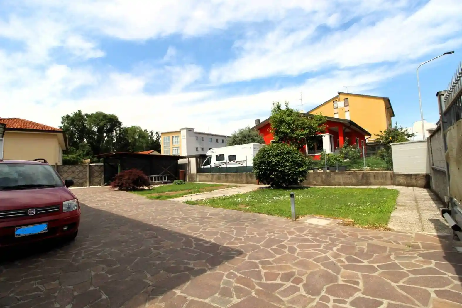 Villa in vendita a Bareggio