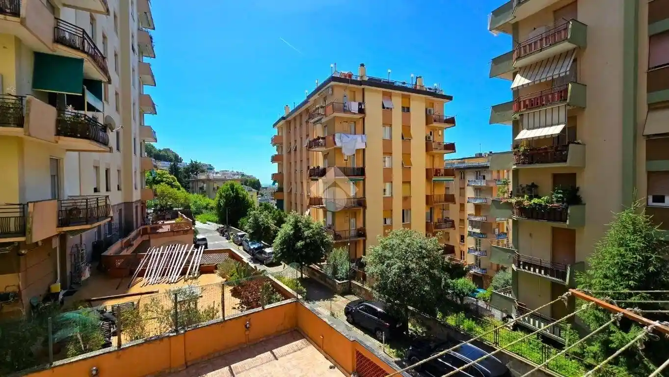 Appartamento in vendita a Genova