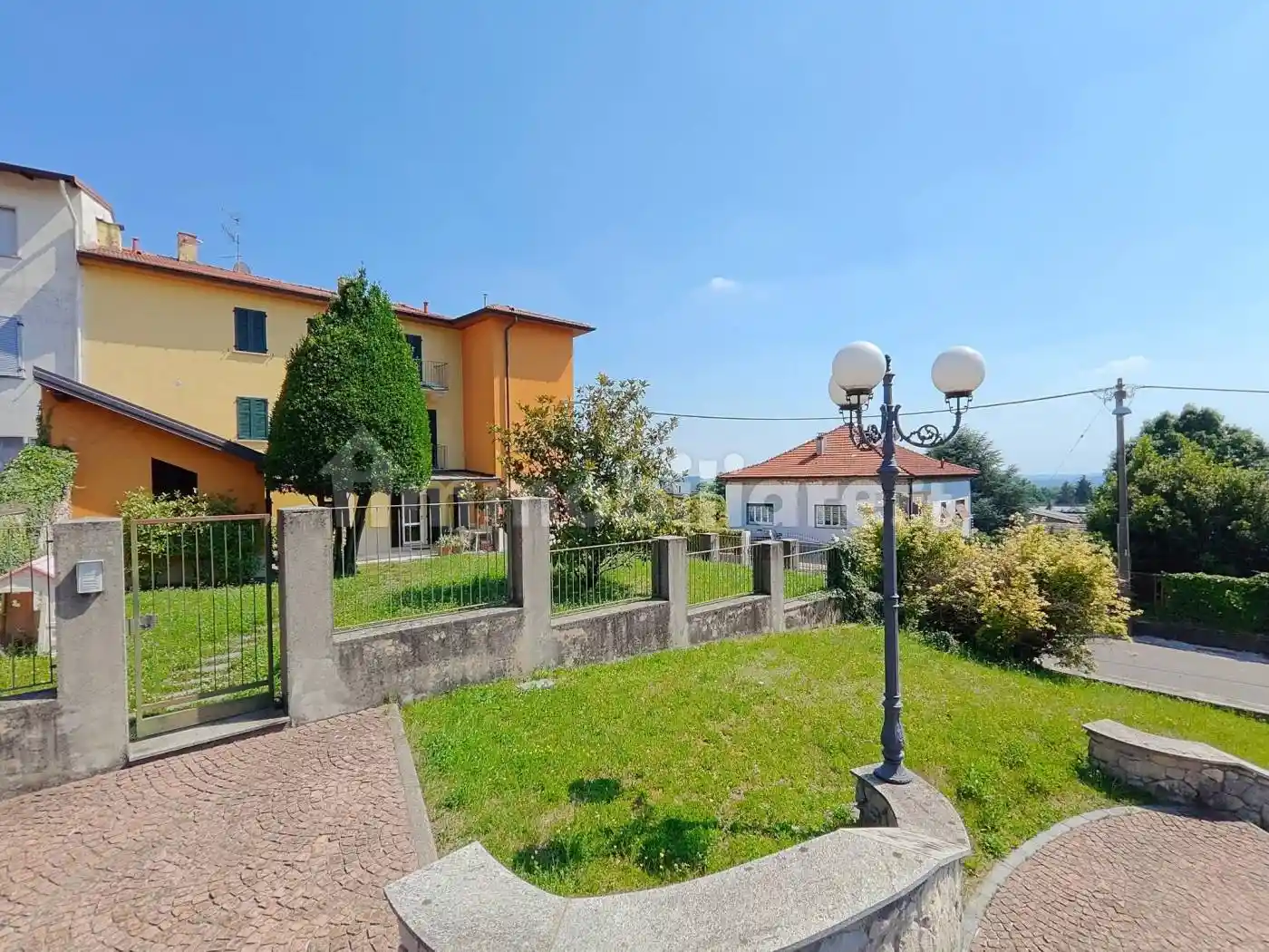 Appartamento in vendita a Saltrio