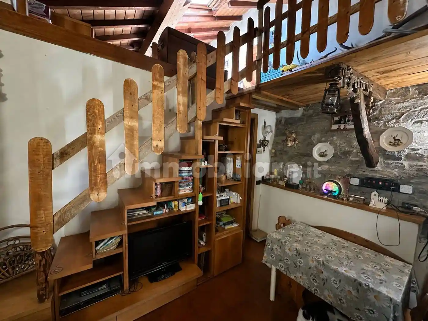 Casa indipendente in vendita a Laglio
