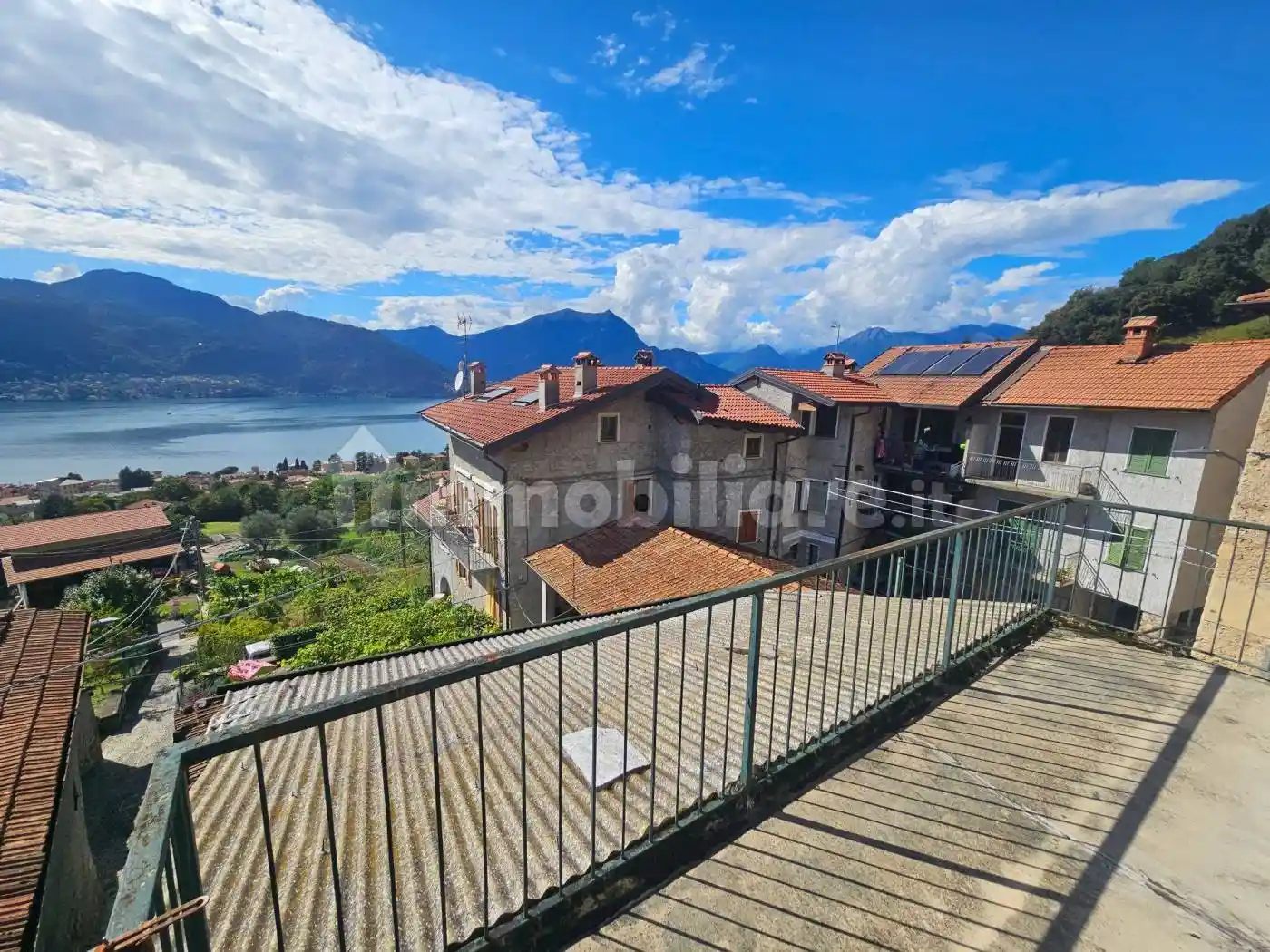 Appartamento in vendita a Lierna