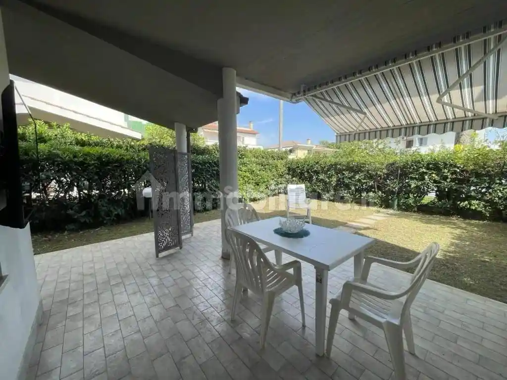 Villa in affitto a Anzio