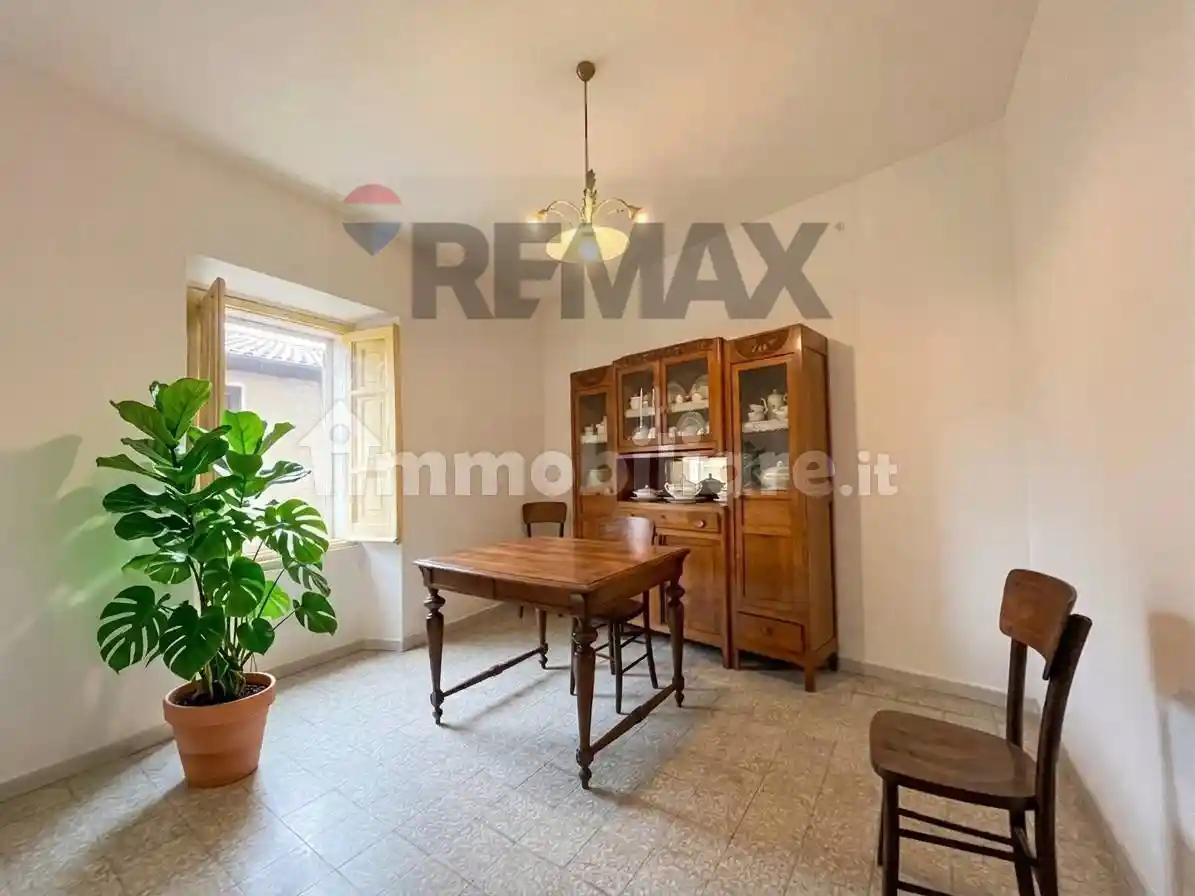 Casa indipendente in vendita a Tonara
