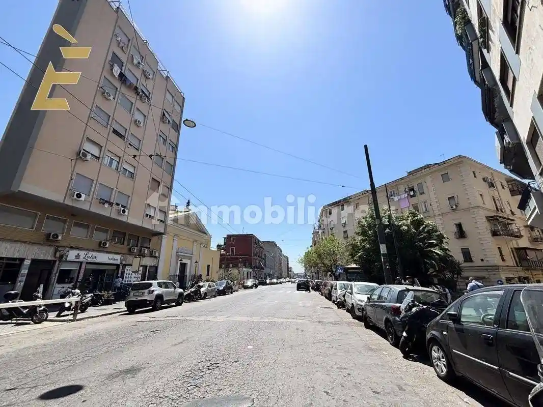 Appartamento in vendita a Napoli