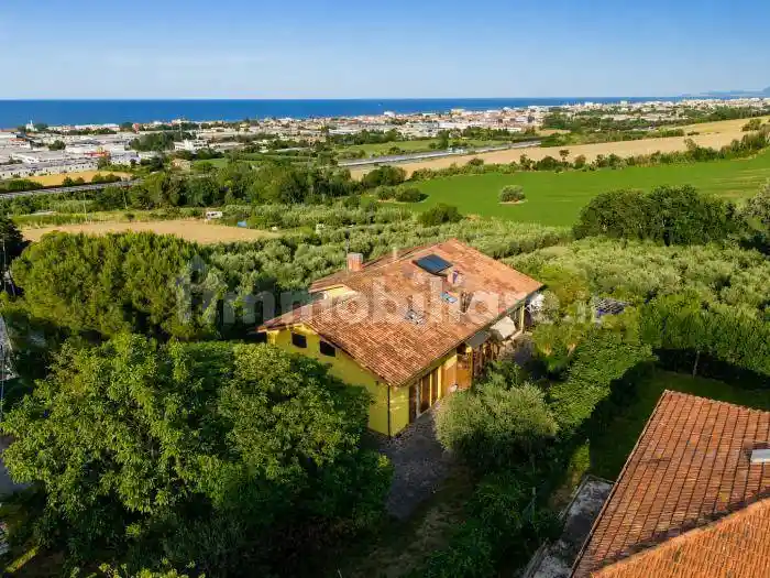 Villa in vendita a Senigallia