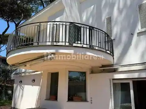 Villa in vendita a Fiumicino