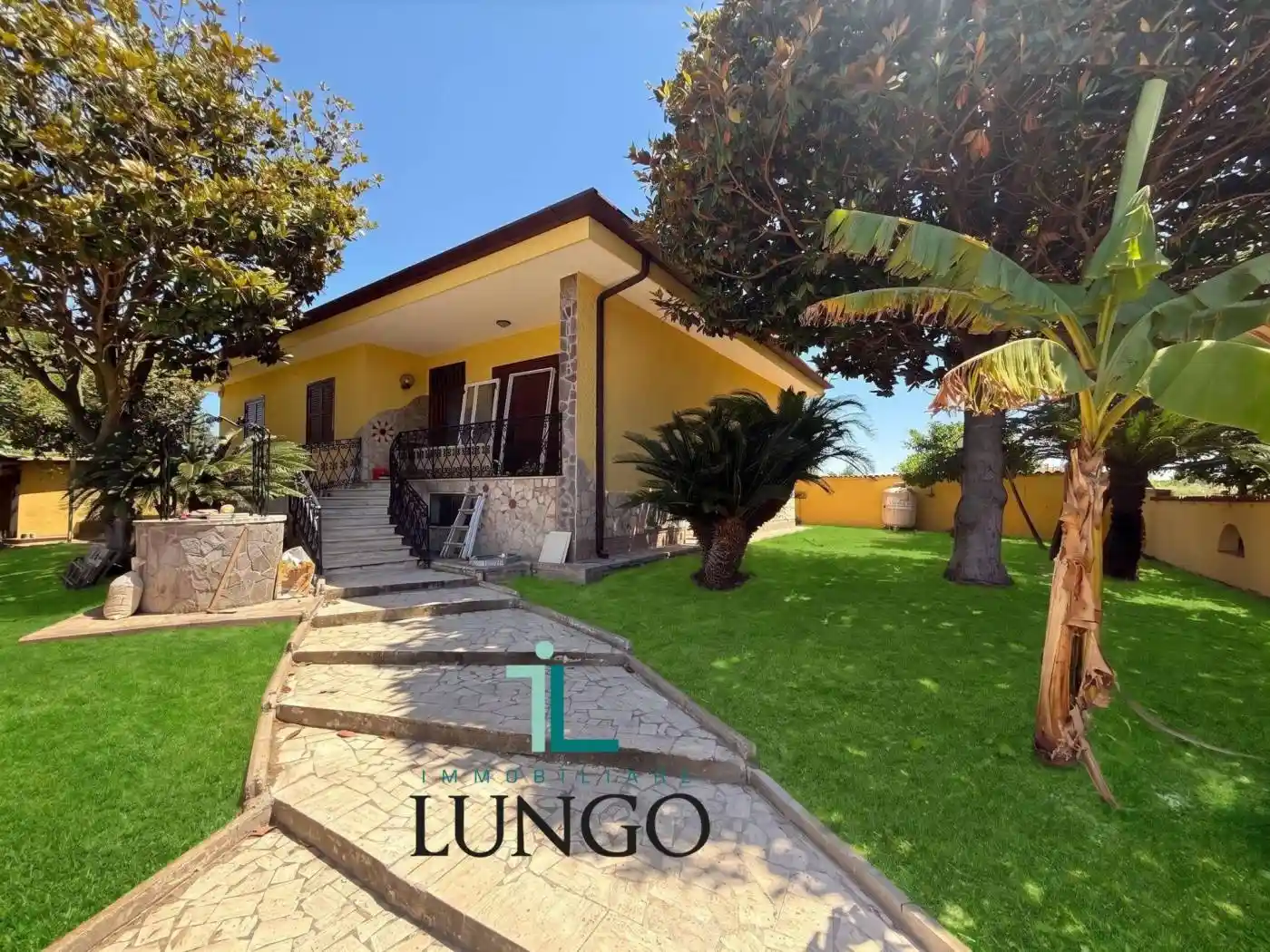 Villa in vendita a Latina
