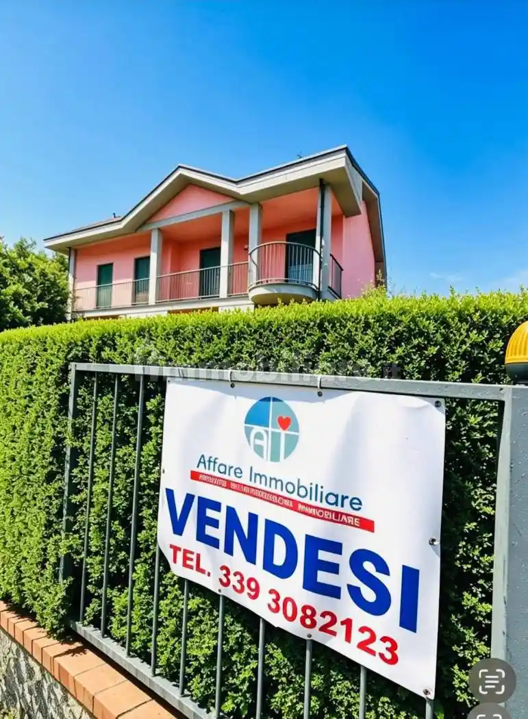 Villa in vendita a Torricella Verzate