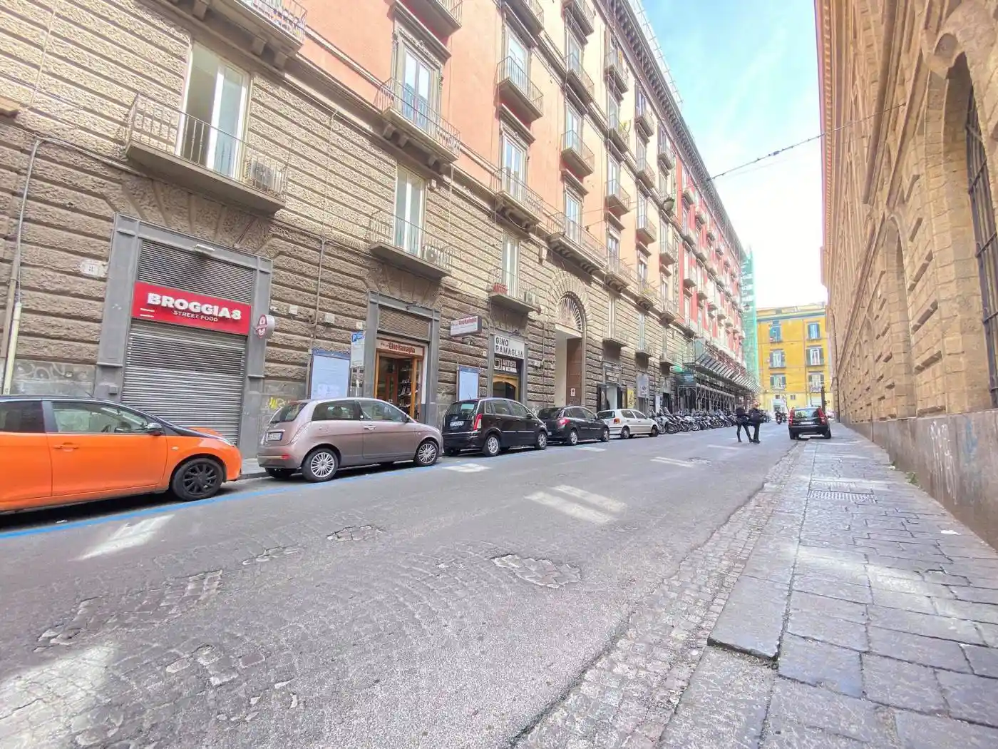 Appartamento in vendita a Napoli