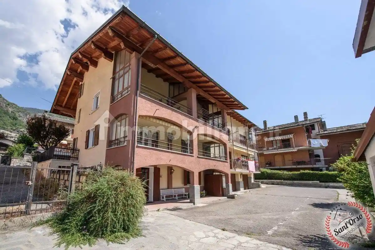 Appartamento in vendita a Sarre