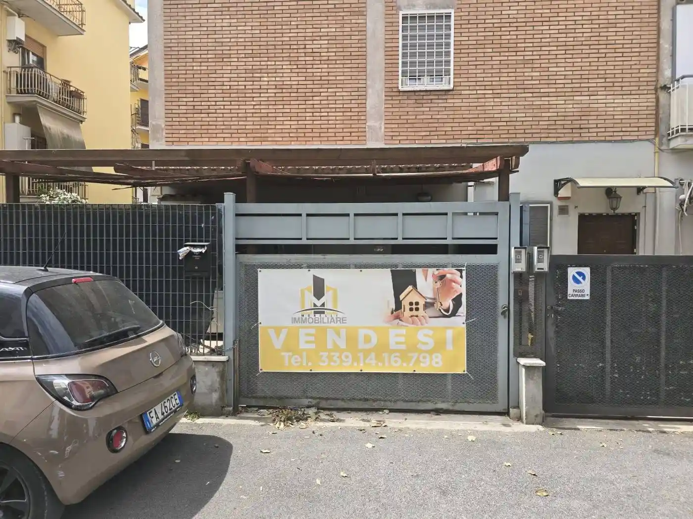 Palazzo - Edificio in vendita a Roma