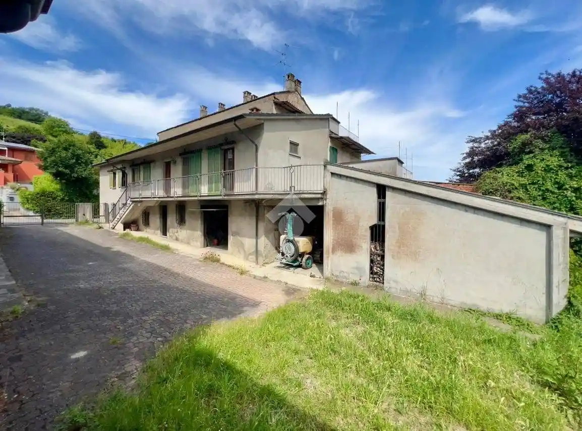 Villa in vendita a Cigognola