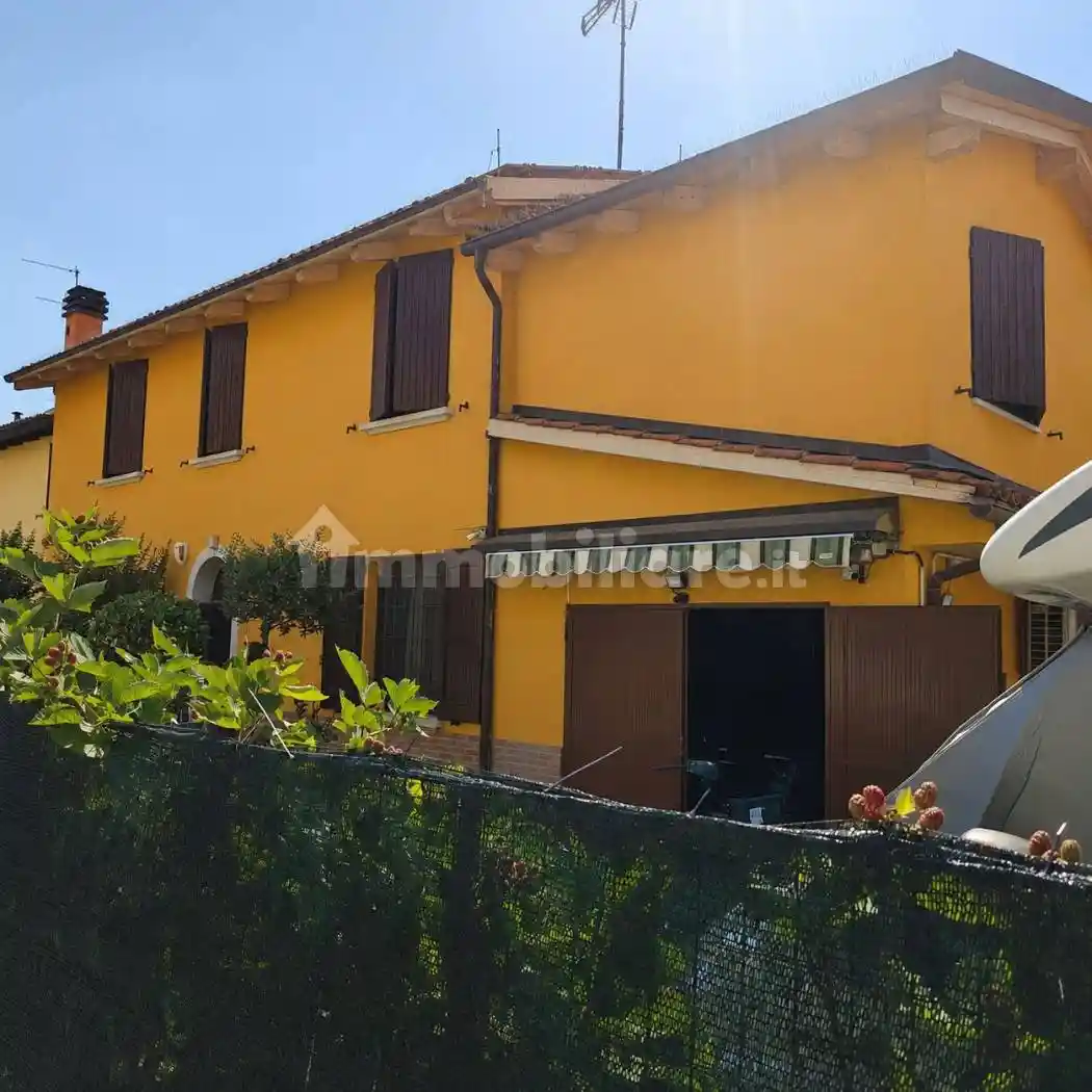 Casa indipendente in vendita a Valsamoggia
