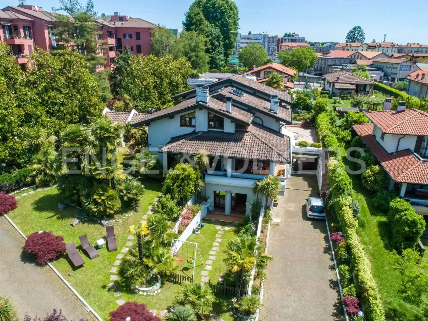 Villa in vendita a Varese