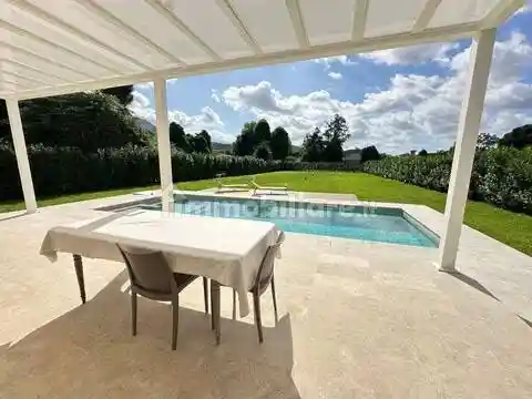 Villa in vendita a Pietrasanta