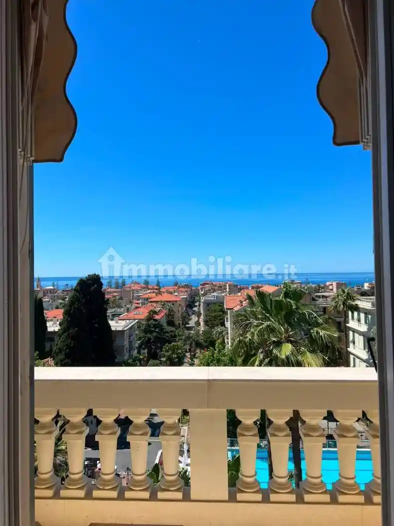 Appartamento in vendita a Bordighera