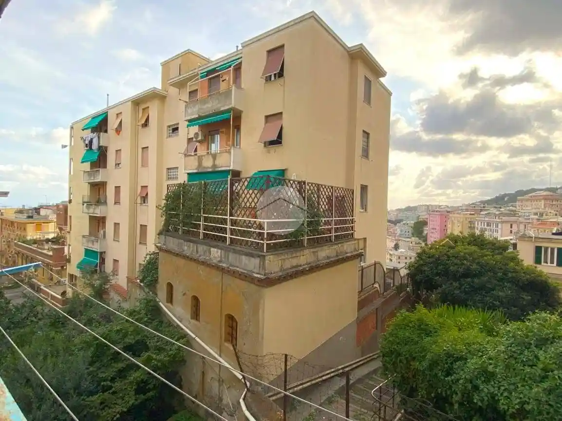 Appartamento in vendita a Genova