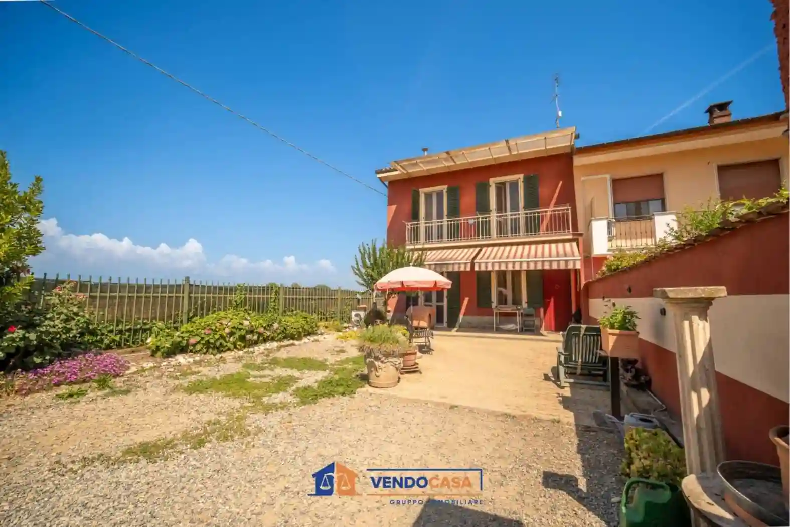 Villa - foto 2
