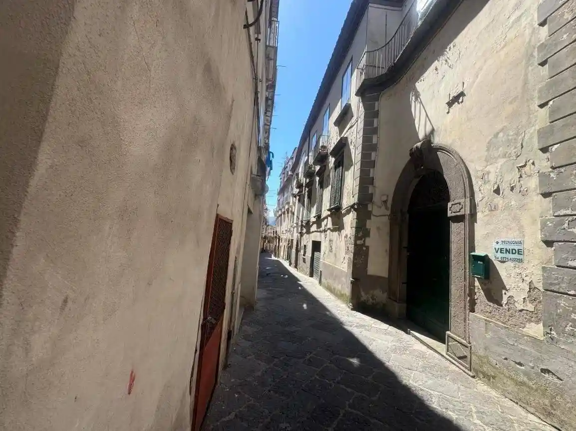 Palazzo - Edificio in vendita a Sessa Aurunca