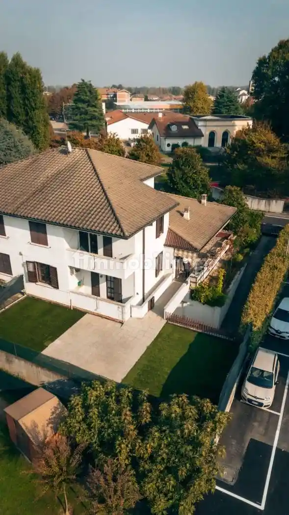 Villa in vendita a Montanaso Lombardo