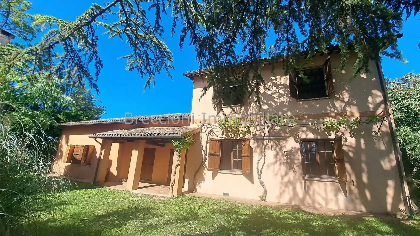 Rustico - Casale in vendita a Trevi