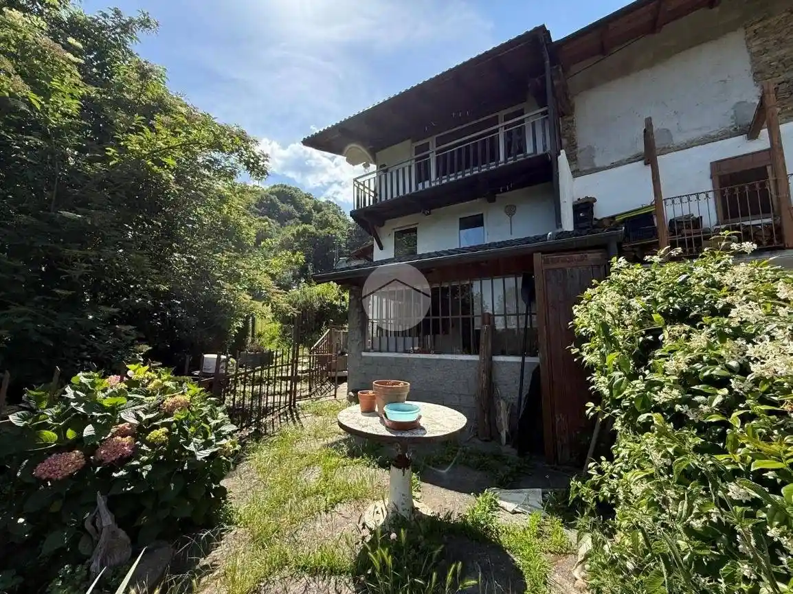 Casa indipendente in vendita a Rubiana