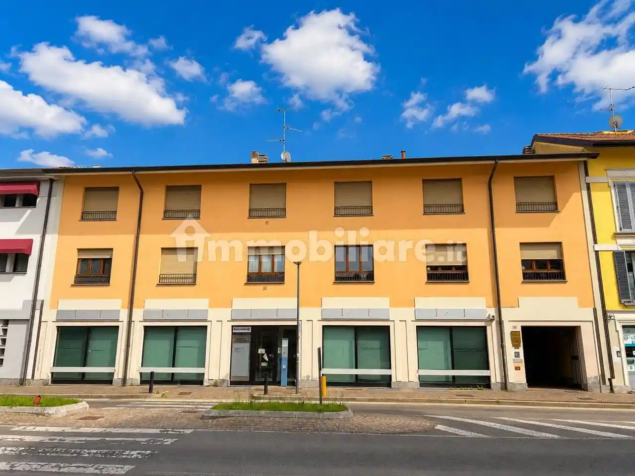 Palazzo - Edificio in vendita a Arcore