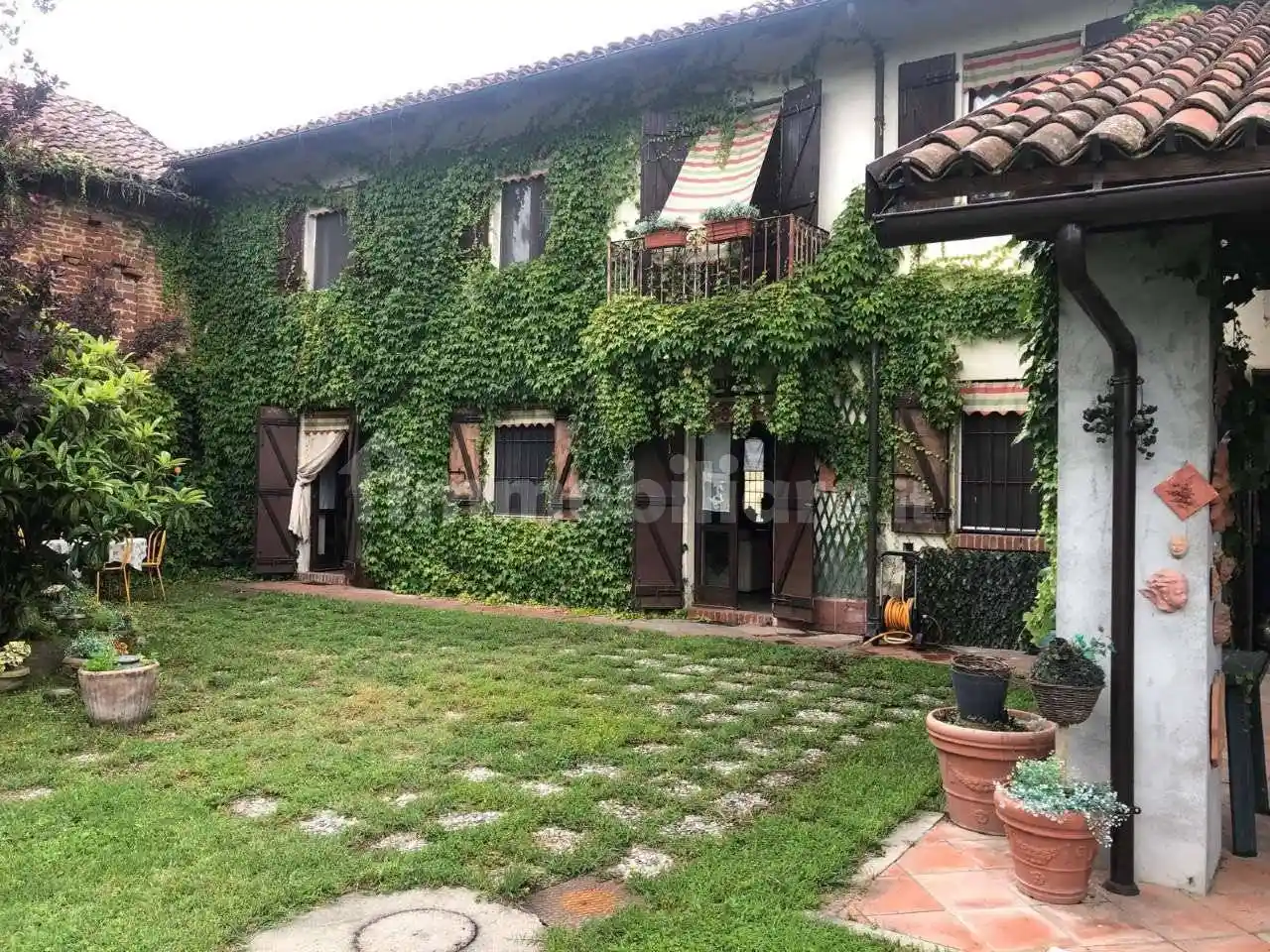 Rustico - Casale in vendita a Buttigliera d'Asti