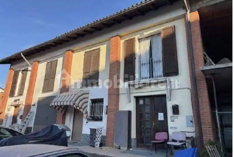 Appartamento in vendita a Venegono Superiore