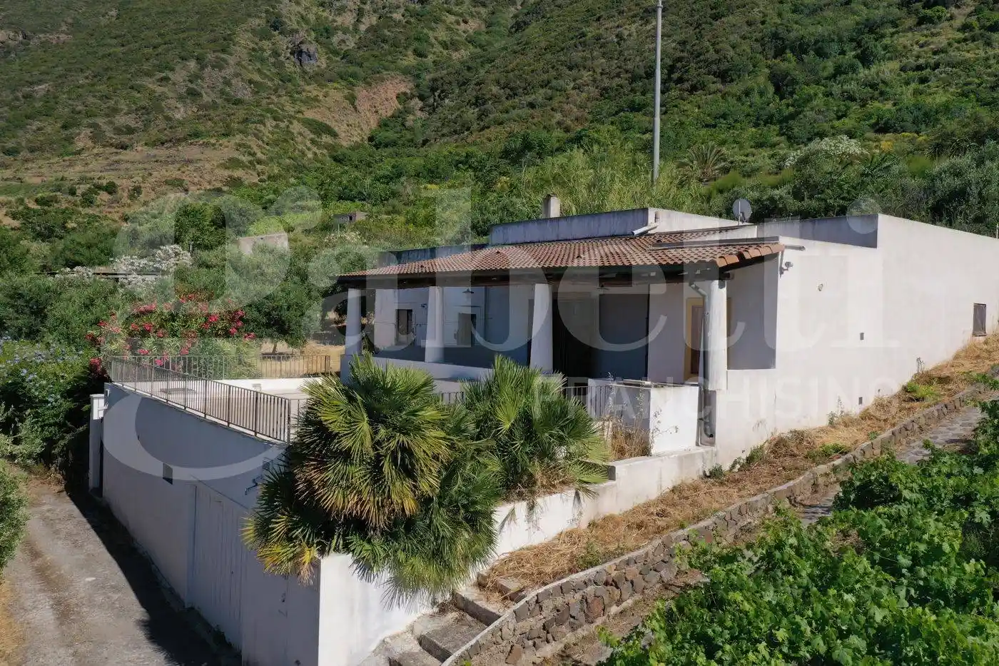 Casa indipendente in vendita a Malfa
