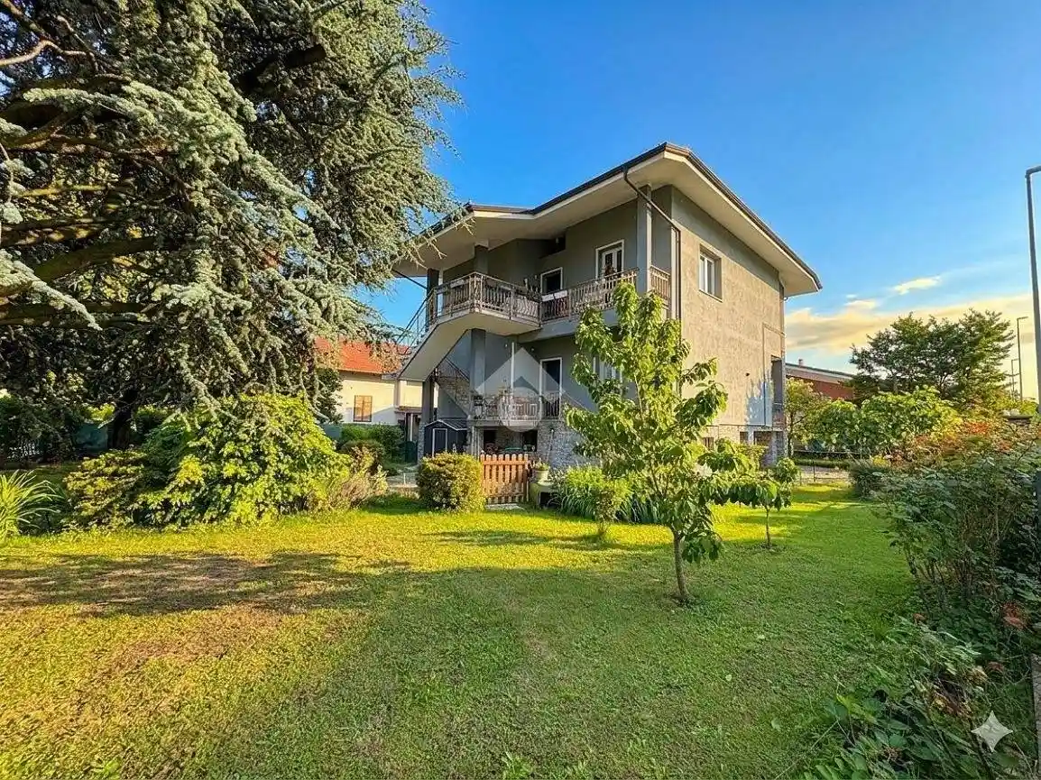 Villa in vendita a San Francesco al Campo