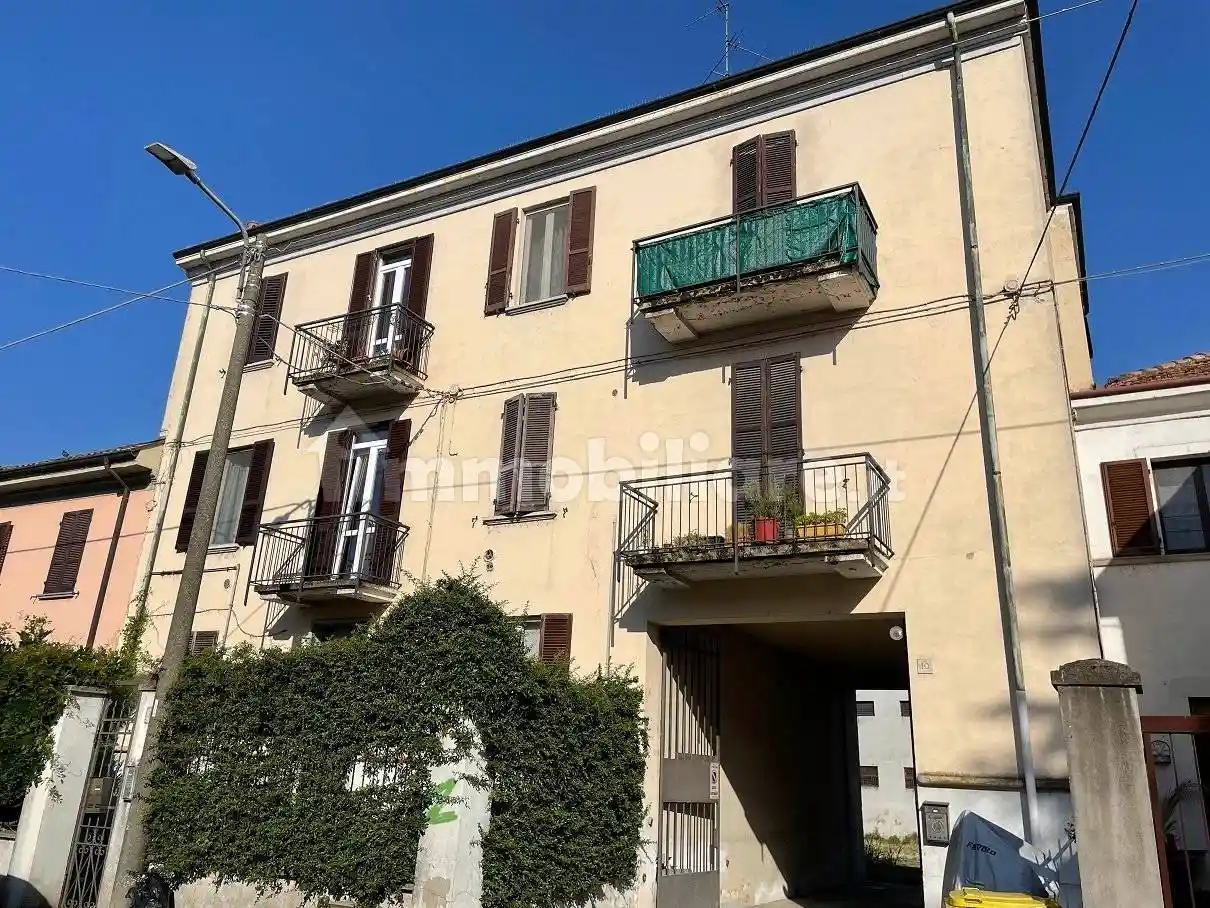 Appartamento in vendita a Pavia