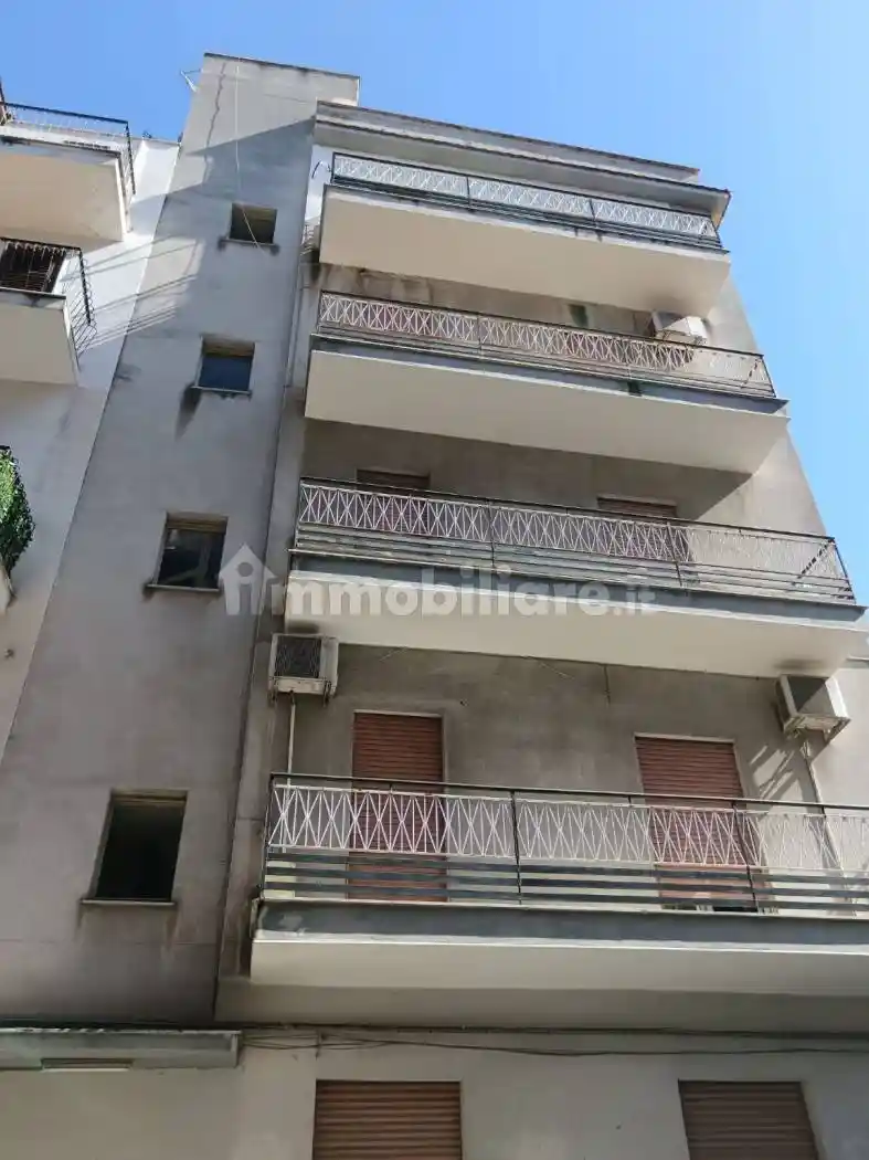 Appartamento in vendita a Palermo