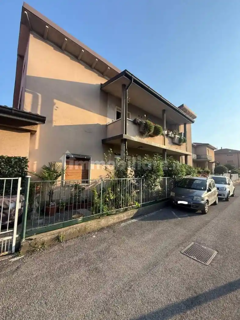 Villa in vendita a Curno