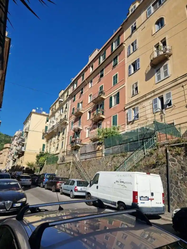 Appartamento in vendita a Genova