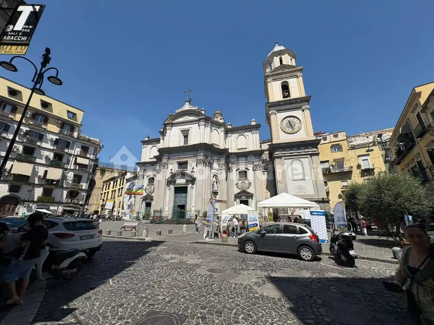 Appartamento in vendita a Napoli