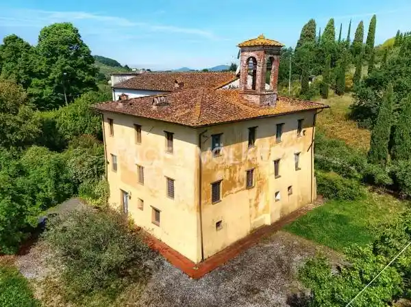 Villa in vendita a Capannori