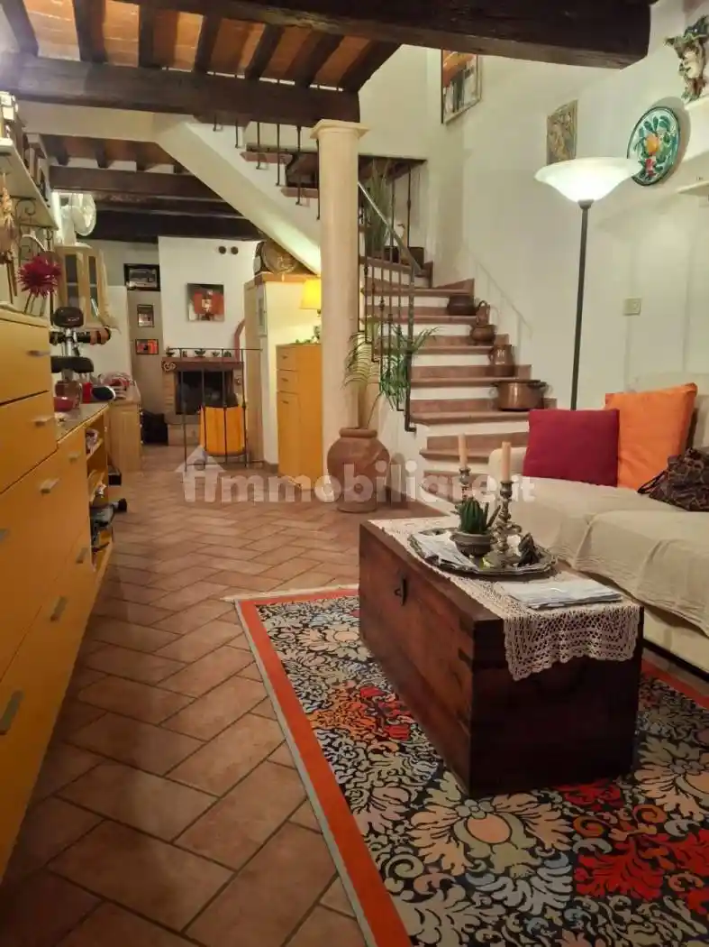 Casa indipendente in vendita a Torrita di Siena
