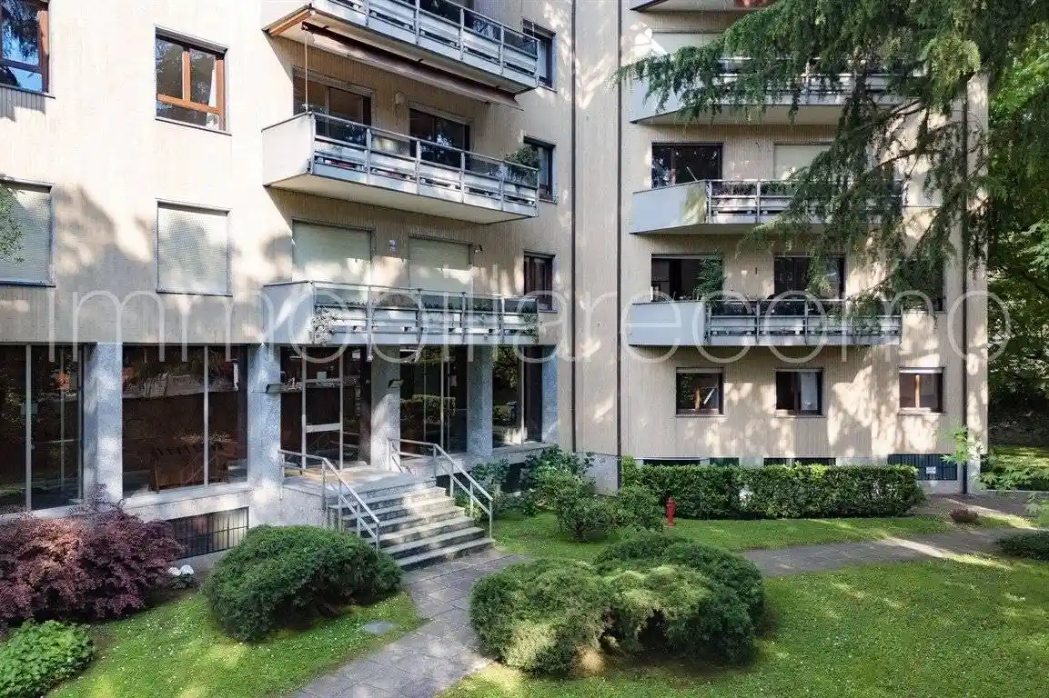 Appartamento in vendita a Como