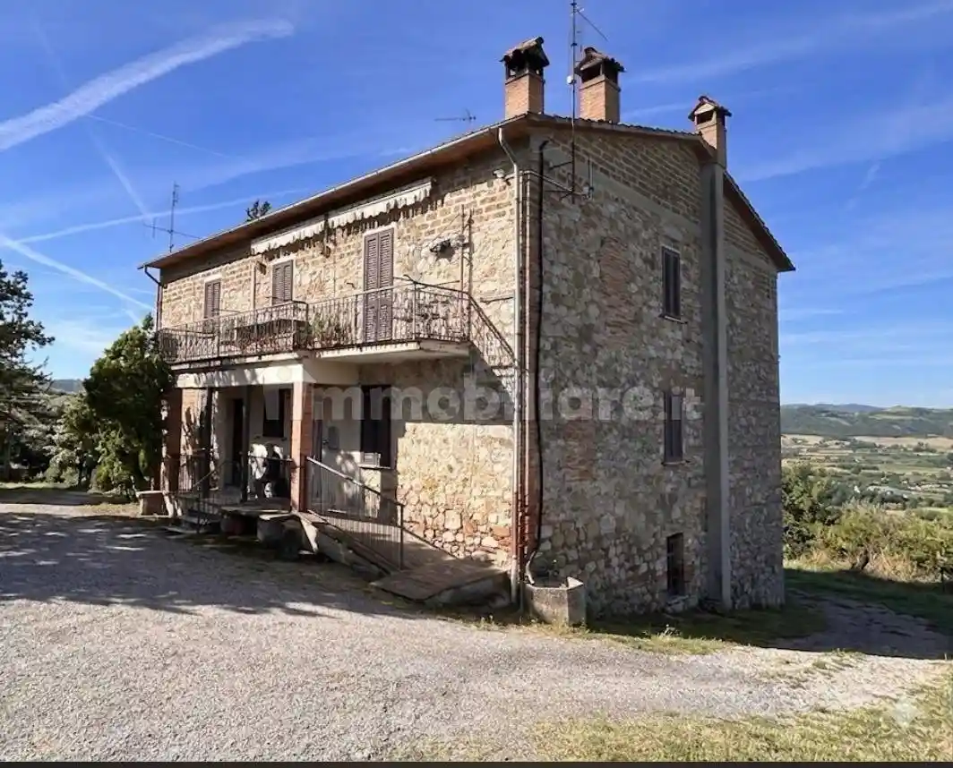 Casa indipendente in vendita a Monteleone d'Orvieto