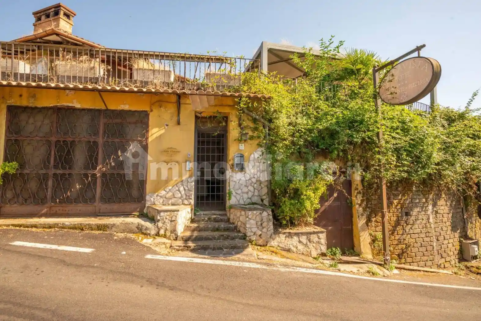 Villa in vendita a Anguillara Sabazia