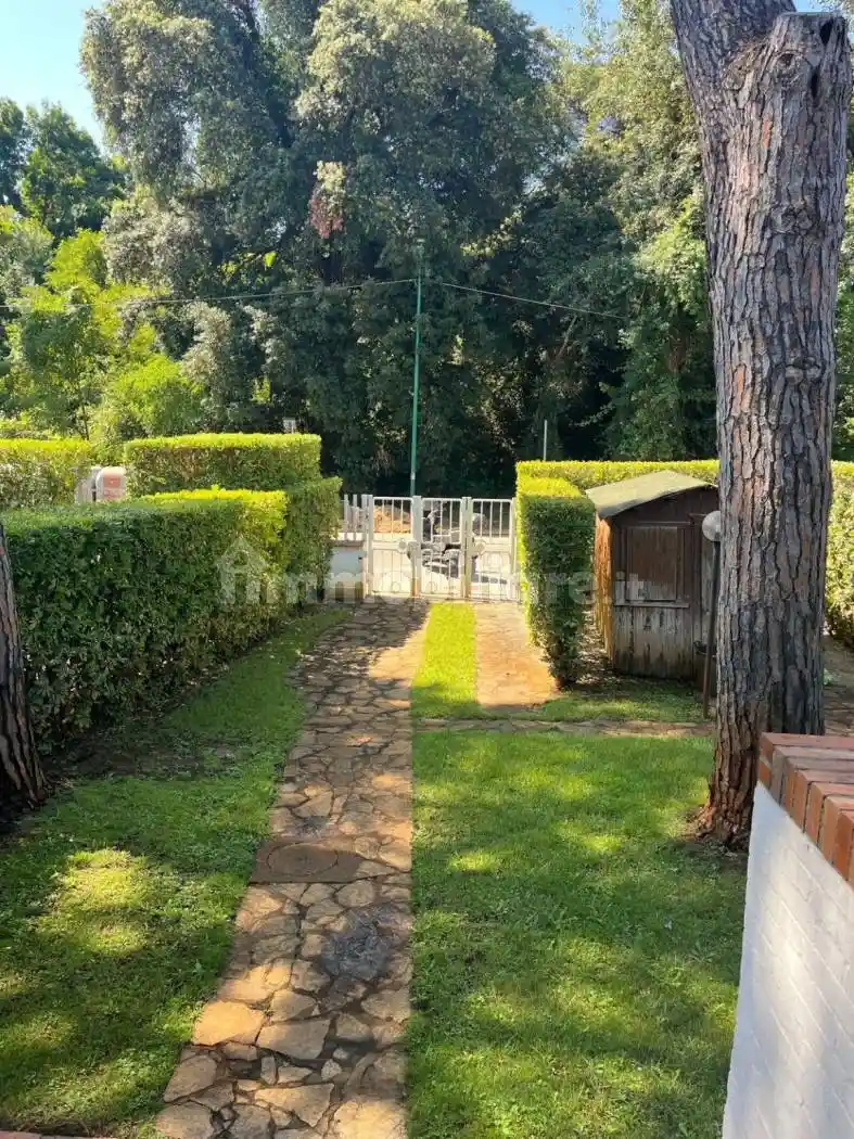 Casa indipendente in vendita a Pisa