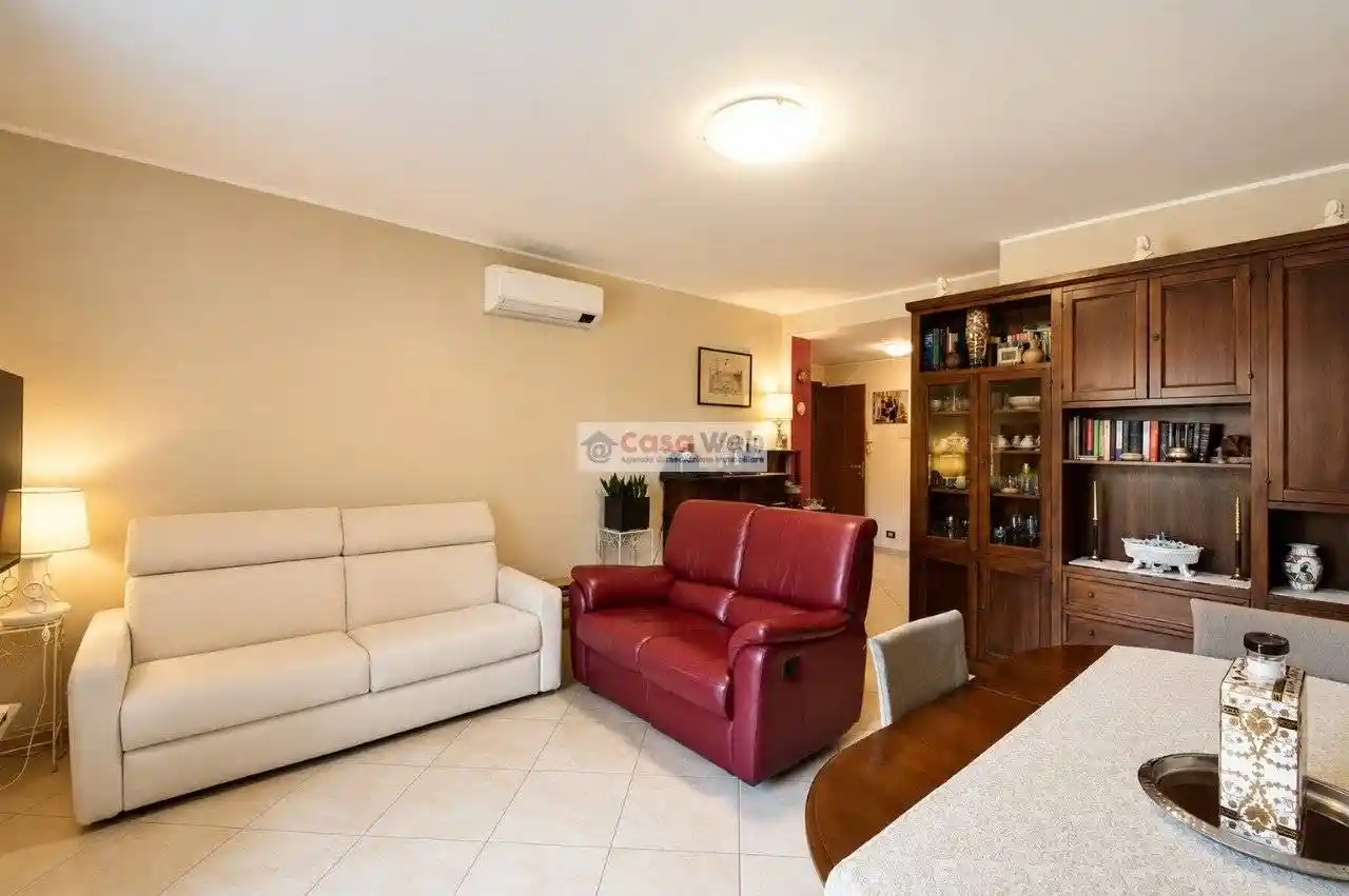 Appartamento in vendita a Porto Valtravaglia