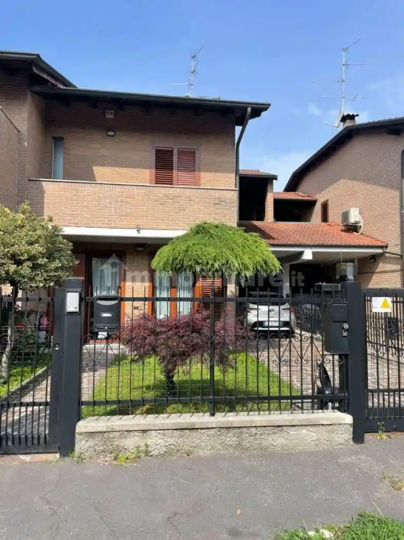Villetta a schiera in vendita a Paderno Dugnano
