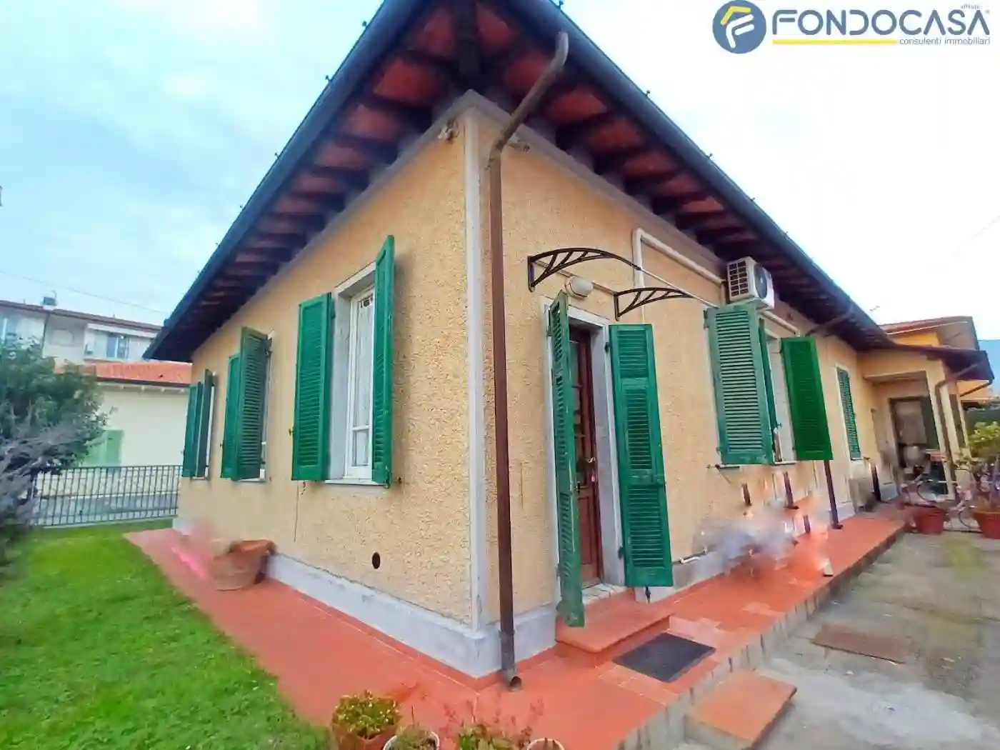 Villa - foto 2